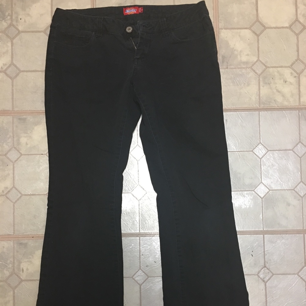 (163) Black Dickies Work Pants